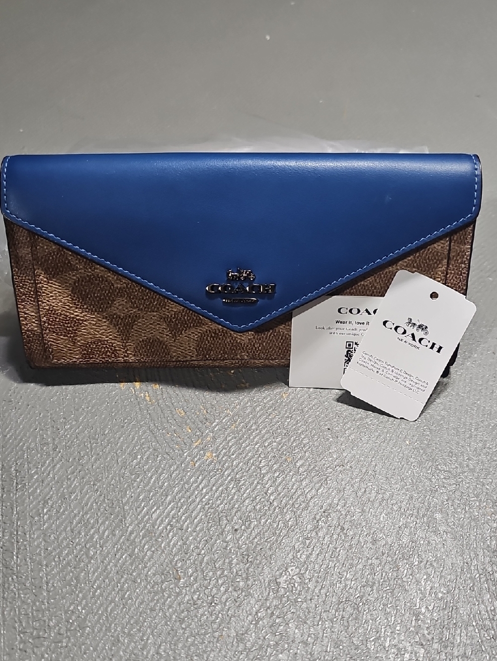 Coach 31547 NWT V5/TAN DARK DENIM Colorblock Coated Canvas Soft Wallet
